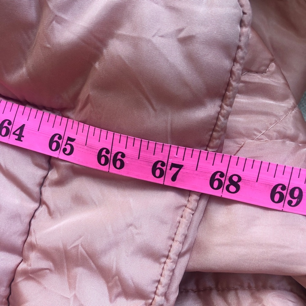 Vintage Peach Satin Coverlet Bedspread 68 x 78 - Picture 12 of 12